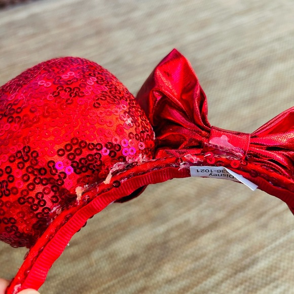 Disney Red with White Hearts Sequin Bow Headband - Picture 7 of 7